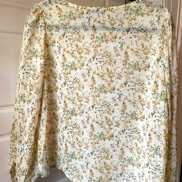 DAZY Sheer Floral Print Shirt - Picture 2 of 3